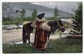 Алтаец в национальном костюме (головной убор – куараан борук, овчинная шуба – тон, со ступенчатым вырезом) на лошади (Горный Алтай 100 лет назад)